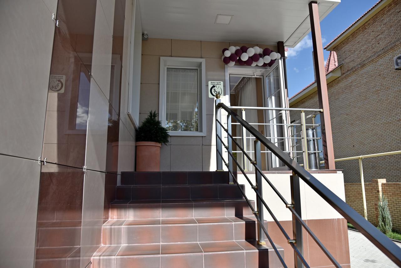 Hotel Gloria Kostanay Exterior photo