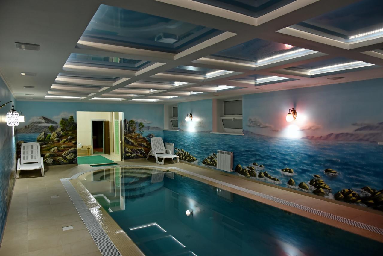 Hotel Gloria Kostanay Exterior photo